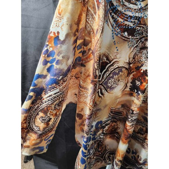 Thomas and Olivia top captures attention & creates a lasting impression. Size 2X - Picture 8 of 13